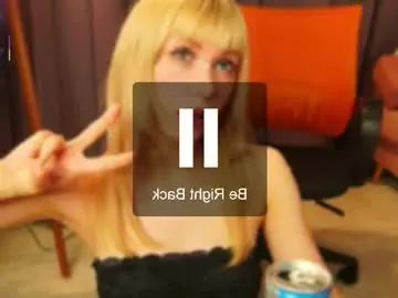 Chaturbate Live Sex Cam of cherry_bitter