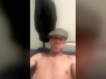 Chaturbate Sex Chat of scott8inchexposed