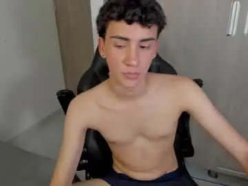 Chaturbate Adult Video Chat of camiboy666