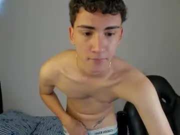 Chaturbate Live Porn of camiboy666