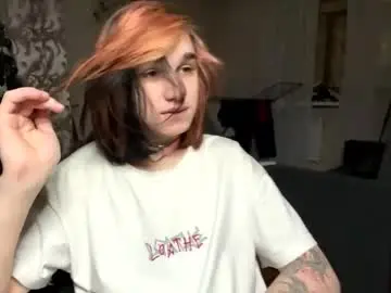 Chaturbate Live Sex Cam of emo_kiss