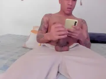 Chaturbate Watch Live Sex Cams of mcmax_huge