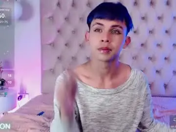 Chaturbate Sex Cam of princeapolo_anki