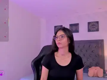 Chaturbate Live Sex Cam of clairemillerx