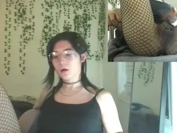 Chaturbate Adult Video Chat of deciduousdoll