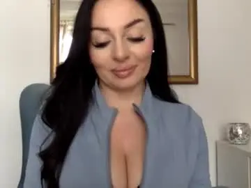 Chaturbate Live Sex Cam of sensuallstella