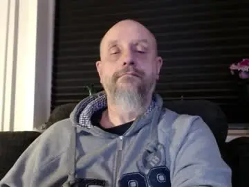 Chaturbate Live Sex Cam of hardmrlazy