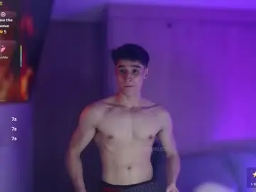 Chaturbate Live Sex Cam of thomklein