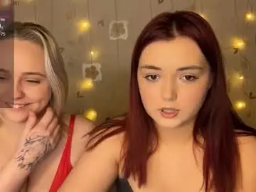 Chaturbate Live Porn of bella_and_alice