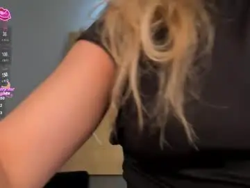 Chaturbate Adult Webcam of rebeccahudson_