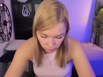 Chaturbate Live Sex of bella_cosmos