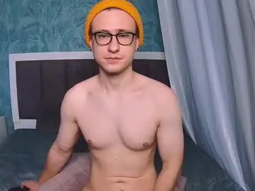 Chaturbate Adult Webcam of dennisgartman