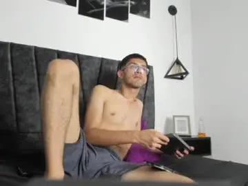 Chaturbate Sex Cam of ian_thompsoncut