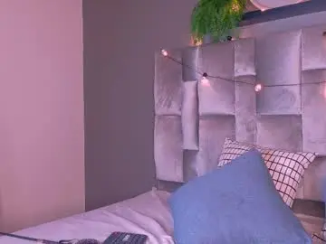 Chaturbate Live Sex Cam of nahomicampbell_