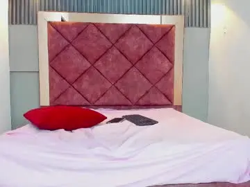 Chaturbate Adult Webcams of sara_lois