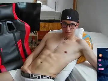 Chaturbate Watch Live Sex Cams of gyo_____