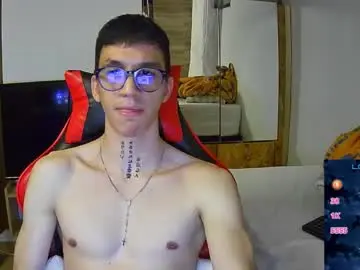 Chaturbate Live Porn of gyo_____