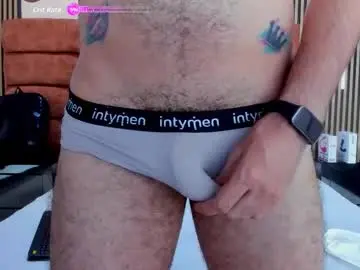 Chaturbate Live Sex Cam of harry_flynn