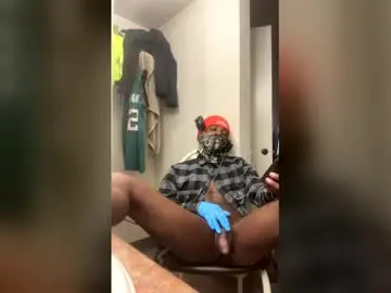 Chaturbate Live Porn of hardbody122