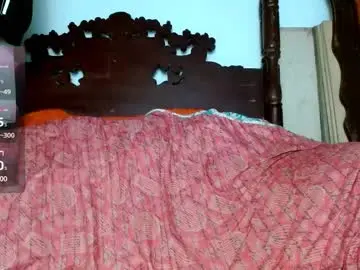 lauraelefante19 from chaturbate