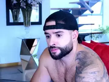 Chaturbate Live Sex Cam of lukhass