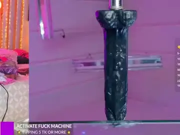 Chaturbate Live Sex Cam of miss_pawi