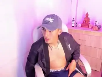 Chaturbate Live Sex Cam of aroon_smith_