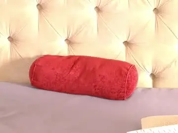 Chaturbate Live Sex Cam of sarahlynz