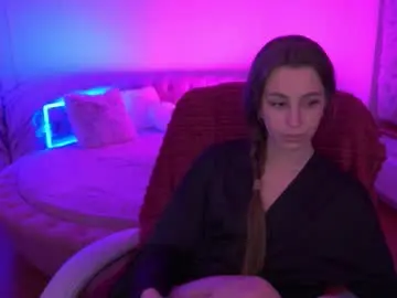 stellahoneywell from chaturbate