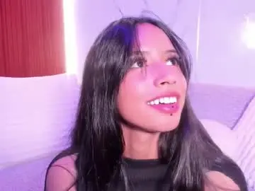 Chaturbate Watch Live Sex Cams of bria_logan