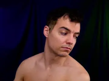 Chaturbate Live Sex Cam of maxhughes