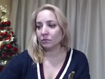 Chaturbate Live Sex Cam of ohsweetmari