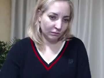 ohsweetmari from chaturbate