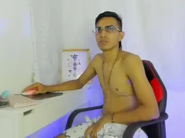 Chaturbate Live Sex of zambrano_bigdick
