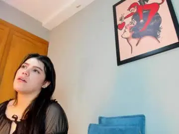 Chaturbate Live Sex Cam of bella_sstone