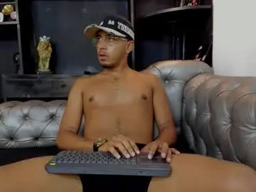 Chaturbate Nude Webcam of brand_collins