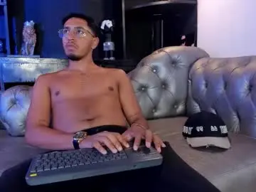 Chaturbate Nude Webcam of brand_collins