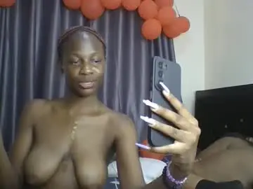 Chaturbate Live Sex Cam of ebony_doll11