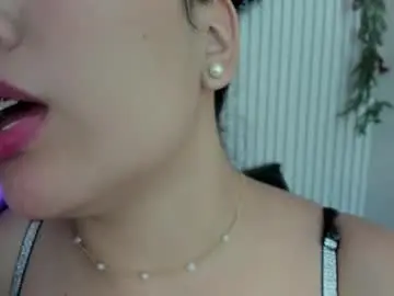 Chaturbate Watch Live Sex Cams of mia_roux13