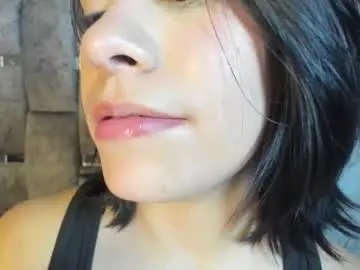 Chaturbate Sex Chat of mia_roux13