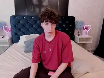 Chaturbate Live Sex Cam of trevorbenson