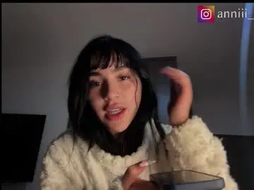Chaturbate Best live sex cam show of annie_snow_
