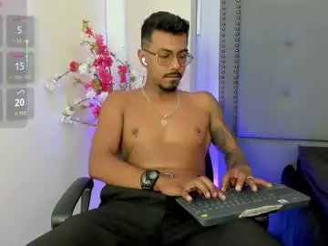 Chaturbate Free Live Porn of mastermax_