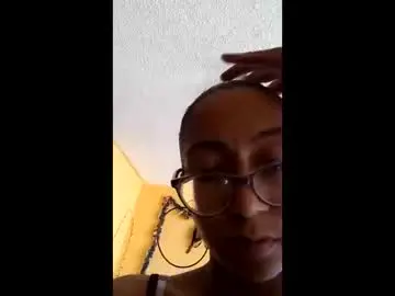 Chaturbate Free Porn Cam of violetsexhot999