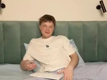 Chaturbate Free Porn Cam of cameron_crowly