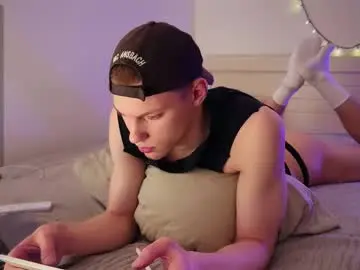 Chaturbate Nude Webcam of davey_ebash