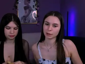 Chaturbate Adult Video Chat of flora_ri