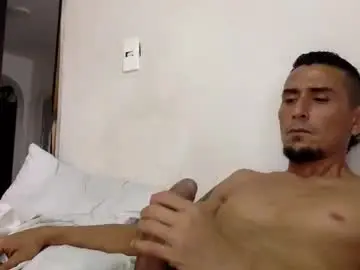 Chaturbate Live Sex of guytav30