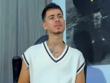 Chaturbate Nude Webcam of jamzawolf