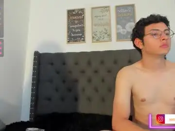 Chaturbate Live Porn of sakura_exotic